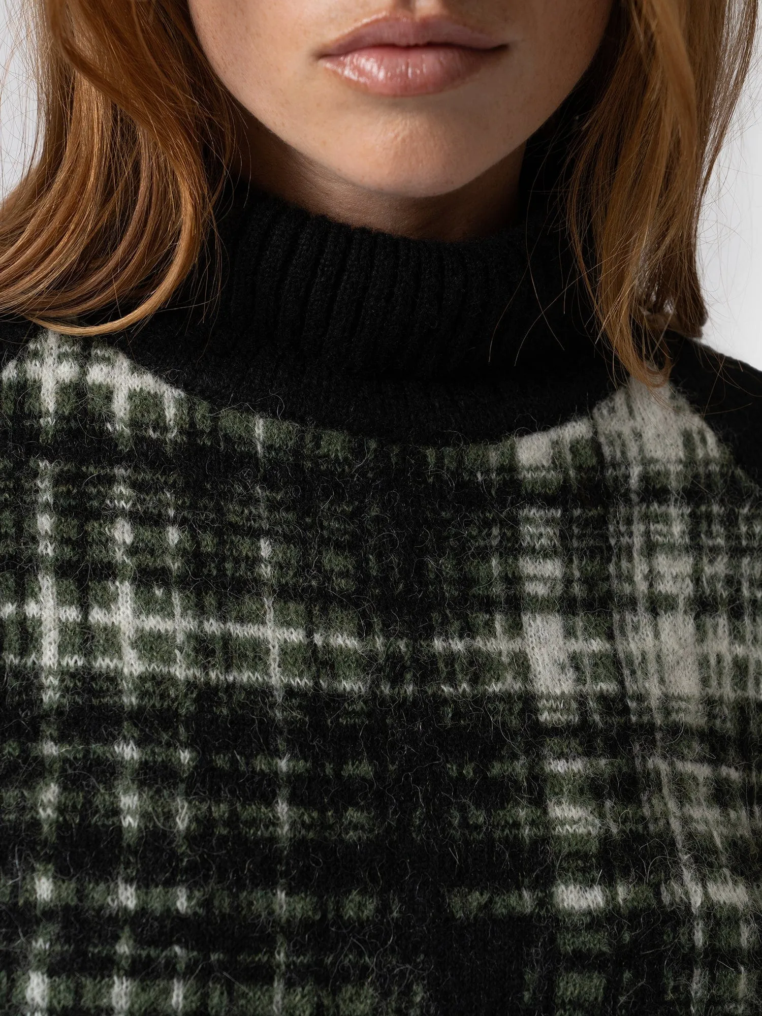 Gwen Raglan Sweater - Olive Check